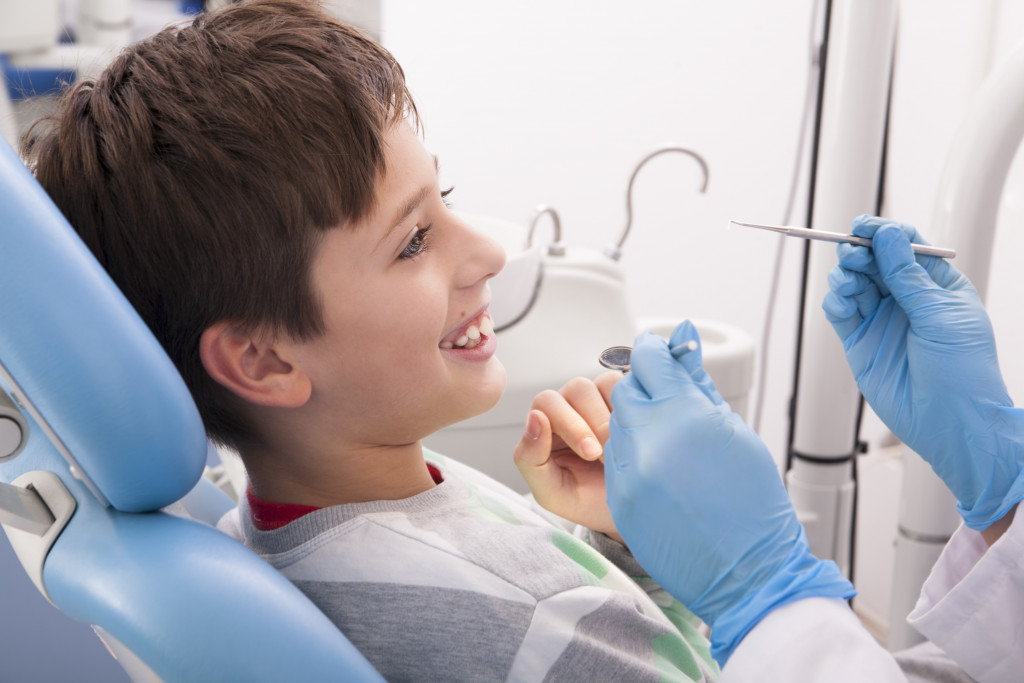 kids on dental operation