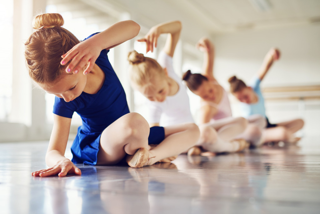 children stretching for ballet